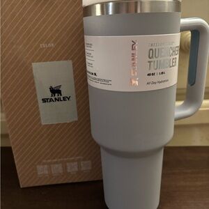 BNIB Stanley Gray Quencher Tumbler 40 oz